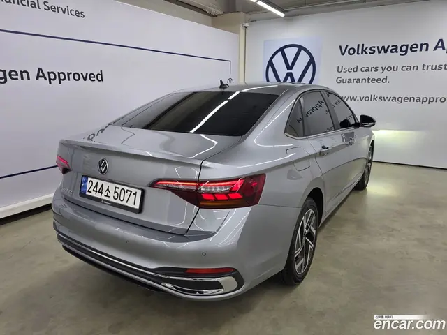 Main__Slider__Photo:Jetta Volkswagen 2024.5-1