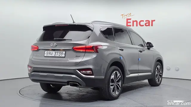 Main__Slider__Photo:Santafe Hyundai 2018.7-1