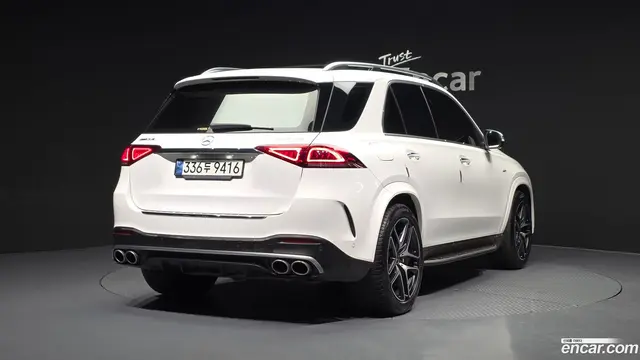 Main__Slider__Photo:GLE-Class Mercedes-Benz 2021.3-1