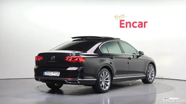 Main__Slider__Photo:Passat Volkswagen 2022.0-1