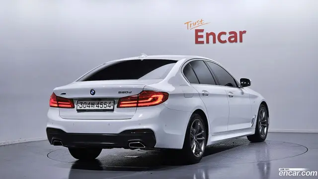 Main__Slider__Photo:5-Series BMW 2019.11-1