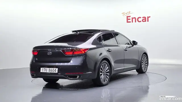 Main__Slider__Photo:K7 Kia 2017.8-1