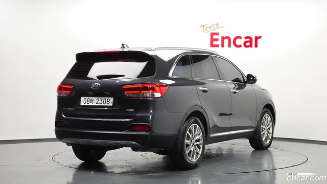 Main__Slider__Photo:Sorento Kia 2017.7-1