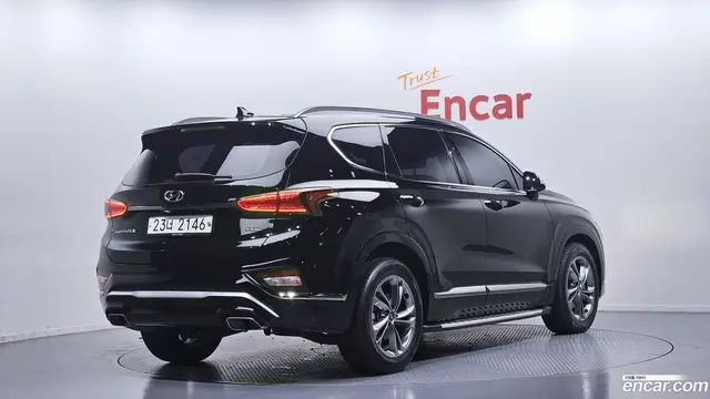 Main__Slider__Photo:Santafe Hyundai 2018.9-1