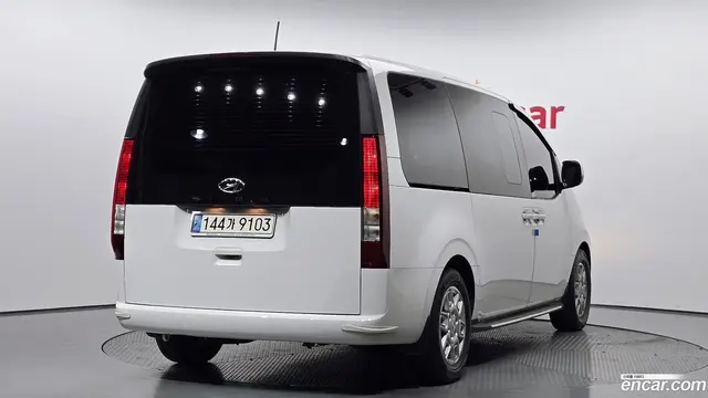 Main__Slider__Photo:Staria Hyundai 2022.11-1