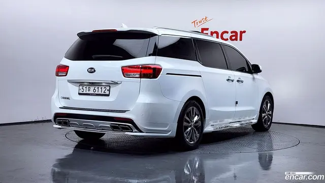 Main__Slider__Photo:Canival Kia 2017.9-1