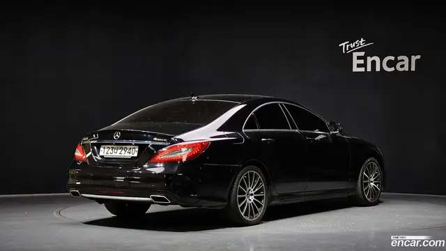 Main__Slider__Photo:CLS-Class Mercedes-Benz 2017.8-1