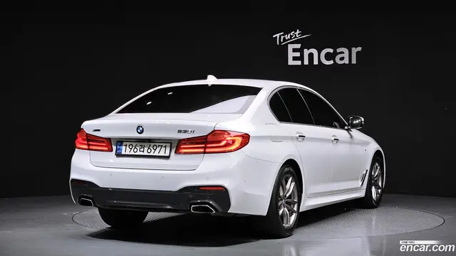Main__Slider__Photo:5-Series BMW 2018.3-1