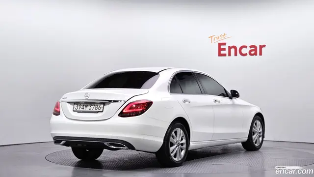 Main__Slider__Photo:C-Class Mercedes-Benz 2020.5-1