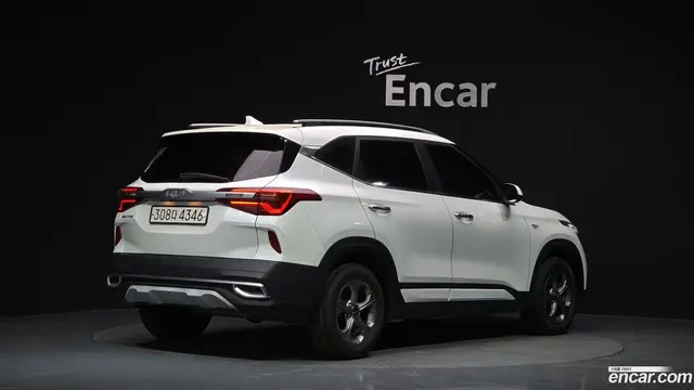 Main__Slider__Photo:Seltos Kia 2022.2-1