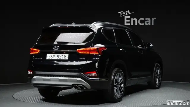 Main__Slider__Photo:Santafe Hyundai 2018.11-1