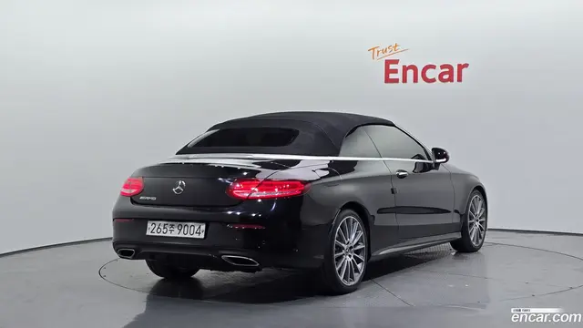 Main__Slider__Photo:C-Class Mercedes-Benz 2017.1-1