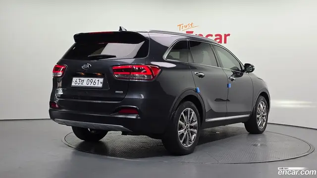 Main__Slider__Photo:Sorento Kia 2016.2-1