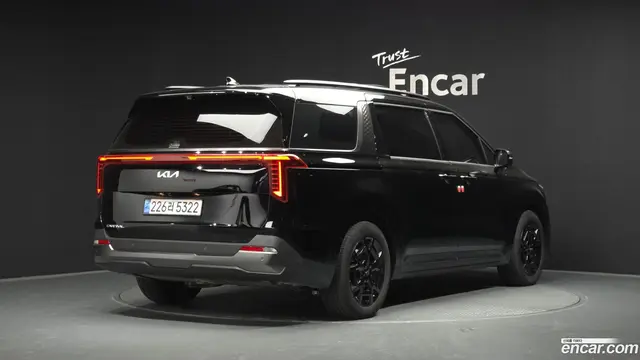Main__Slider__Photo:Canival Kia 2025.6-1