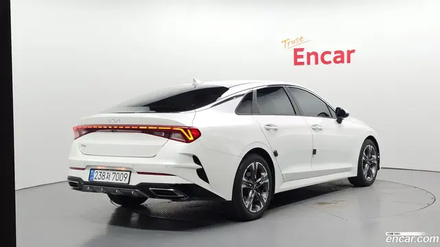 Main__Slider__Photo:K5 Kia 2021.10-1