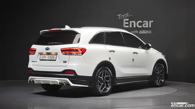 Main__Slider__Photo:Sorento Kia 2015.7-1