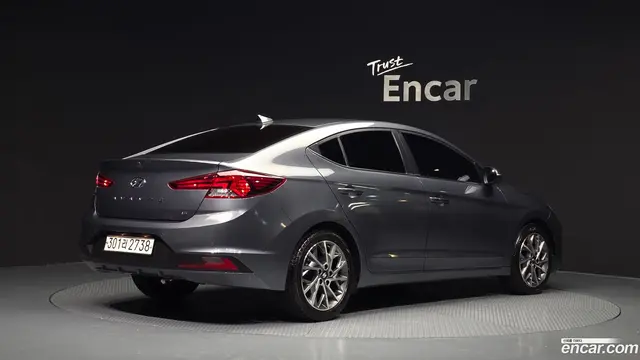 Main__Slider__Photo:AVANTE Hyundai 2019.5-1