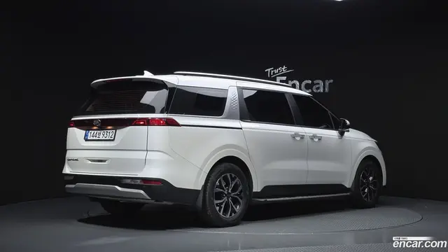 Main__Slider__Photo:Canival Kia 2020.9-1