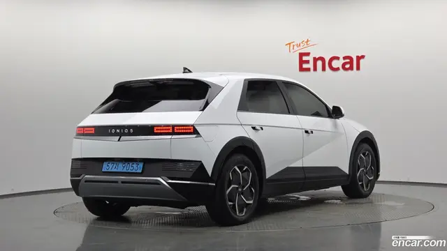 Main__Slider__Photo:Ioniq5 Hyundai 2022.1-1