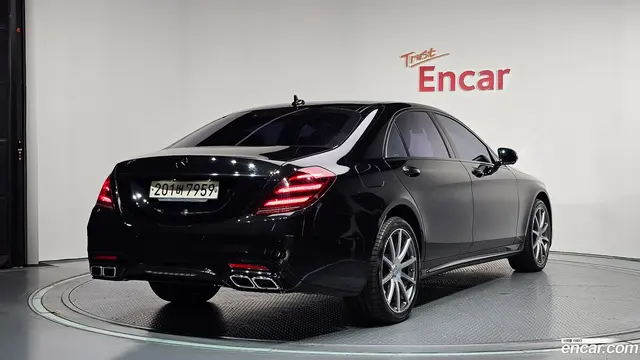 Main__Slider__Photo:S-Class Mercedes-Benz 2018.2-1