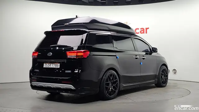Main__Slider__Photo:Canival Kia 2018.4-1