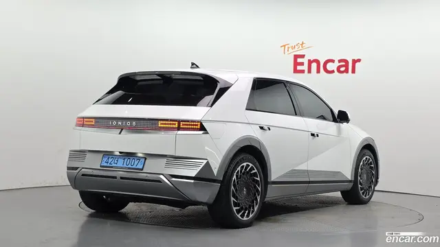 Main__Slider__Photo:Ioniq5 Hyundai 2022.4-1
