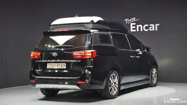 Main__Slider__Photo:Canival Kia 2019.6-1