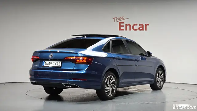 Main__Slider__Photo:Jetta Volkswagen 2021.6-1
