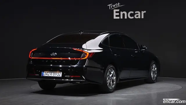 Main__Slider__Photo:Sonata Hyundai 2022.3-1