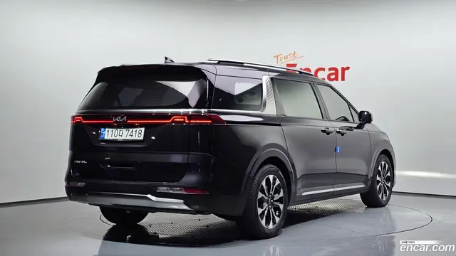 Main__Slider__Photo:Canival Kia 2023.0-1