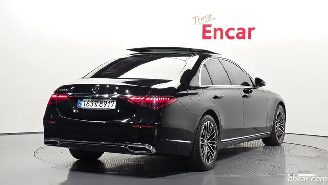 Main__Slider__Photo:S-Class Mercedes-Benz 2022.1-1