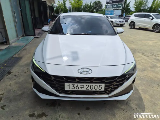 Main__Slider__Photo:AVANTE Hyundai 2023.0-1