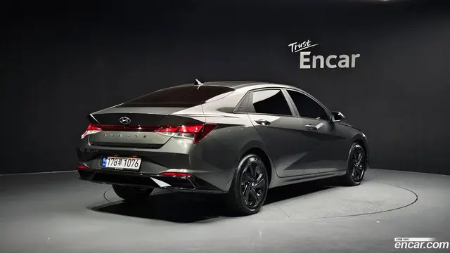 Main__Slider__Photo:AVANTE Hyundai 2023.0-1