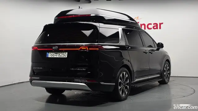 Main__Slider__Photo:Canival Kia 2021.4-1