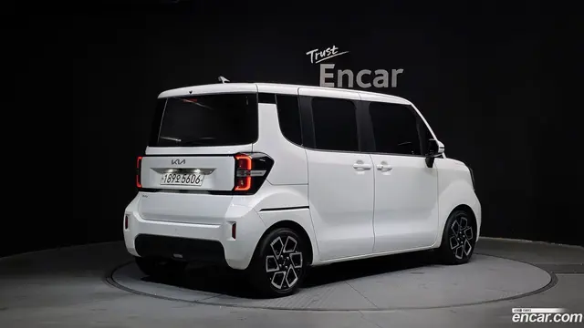 Main__Slider__Photo:RAY Kia 2022.8-1