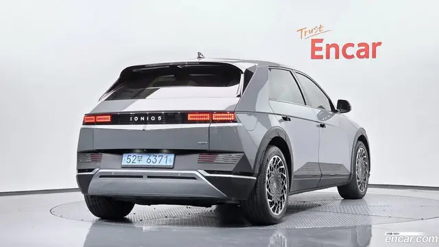 Main__Slider__Photo:Ioniq5 Hyundai 2022.10-1