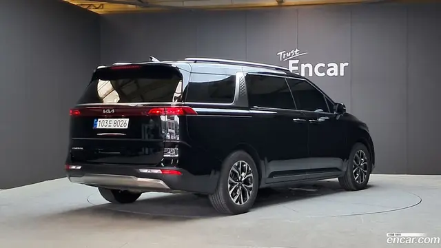 Main__Slider__Photo:Canival Kia 2021.8-1
