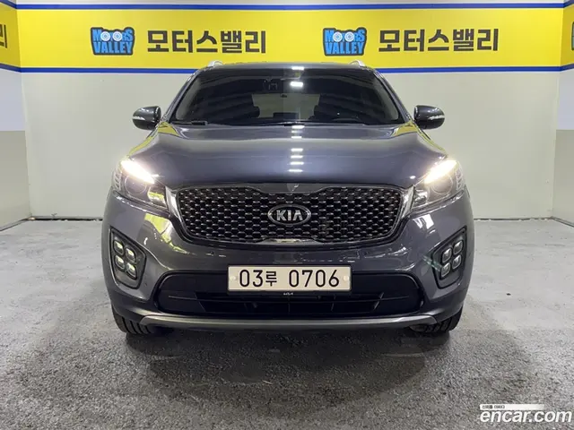 Main__Slider__Photo:Sorento Kia 2016.5-1