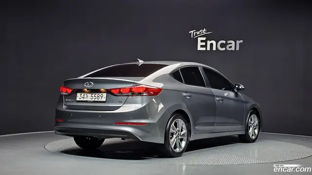 Main__Slider__Photo:AVANTE Hyundai 2018.3-1
