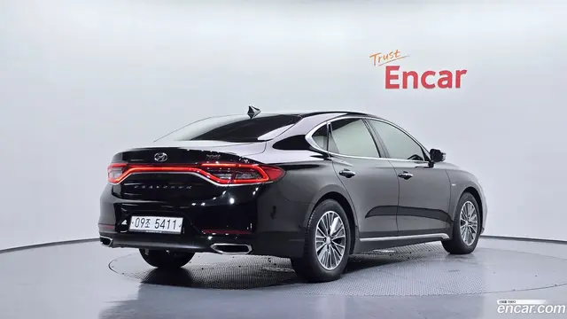 Main__Slider__Photo:Grandeur Hyundai 2019.3-1