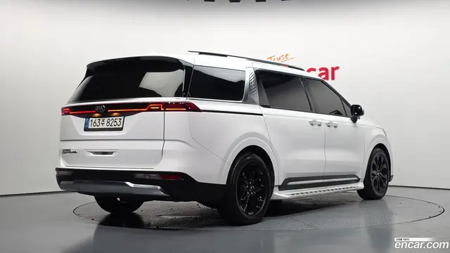 Main__Slider__Photo:Canival Kia 2020.8-1