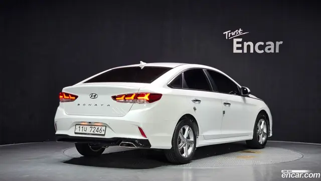 Main__Slider__Photo:Sonata Hyundai 2017.4-1
