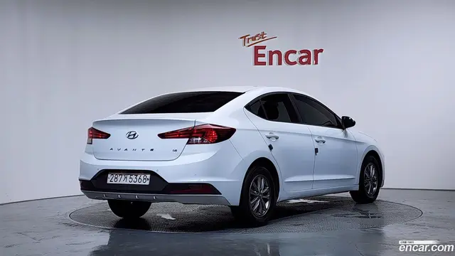Main__Slider__Photo:AVANTE Hyundai 2019.6-1