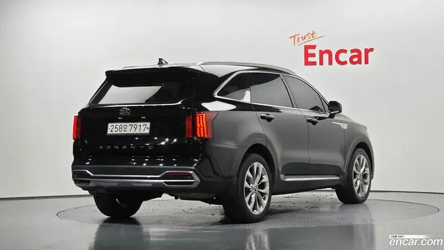 Main__Slider__Photo:Sorento Kia 2020.5-1