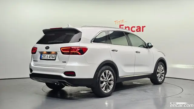 Main__Slider__Photo:Sorento Kia 2018.5-1