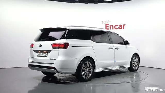 Main__Slider__Photo:Canival Kia 2017.8-1