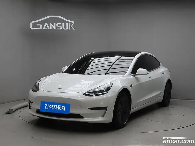Main__Slider__Photo:Model 3 Tesla 2020.10-1