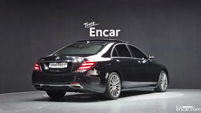 Main__Slider__Photo:S-Class Mercedes-Benz 2018.2-1