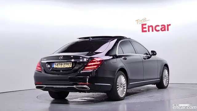 Main__Slider__Photo:S-Class Mercedes-Benz 2019.0-1