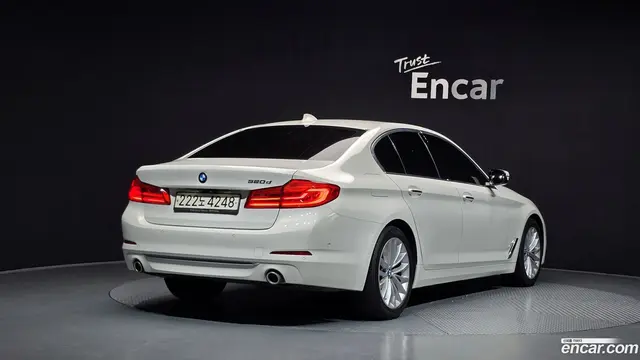Main__Slider__Photo:5-Series BMW 2018.4-1